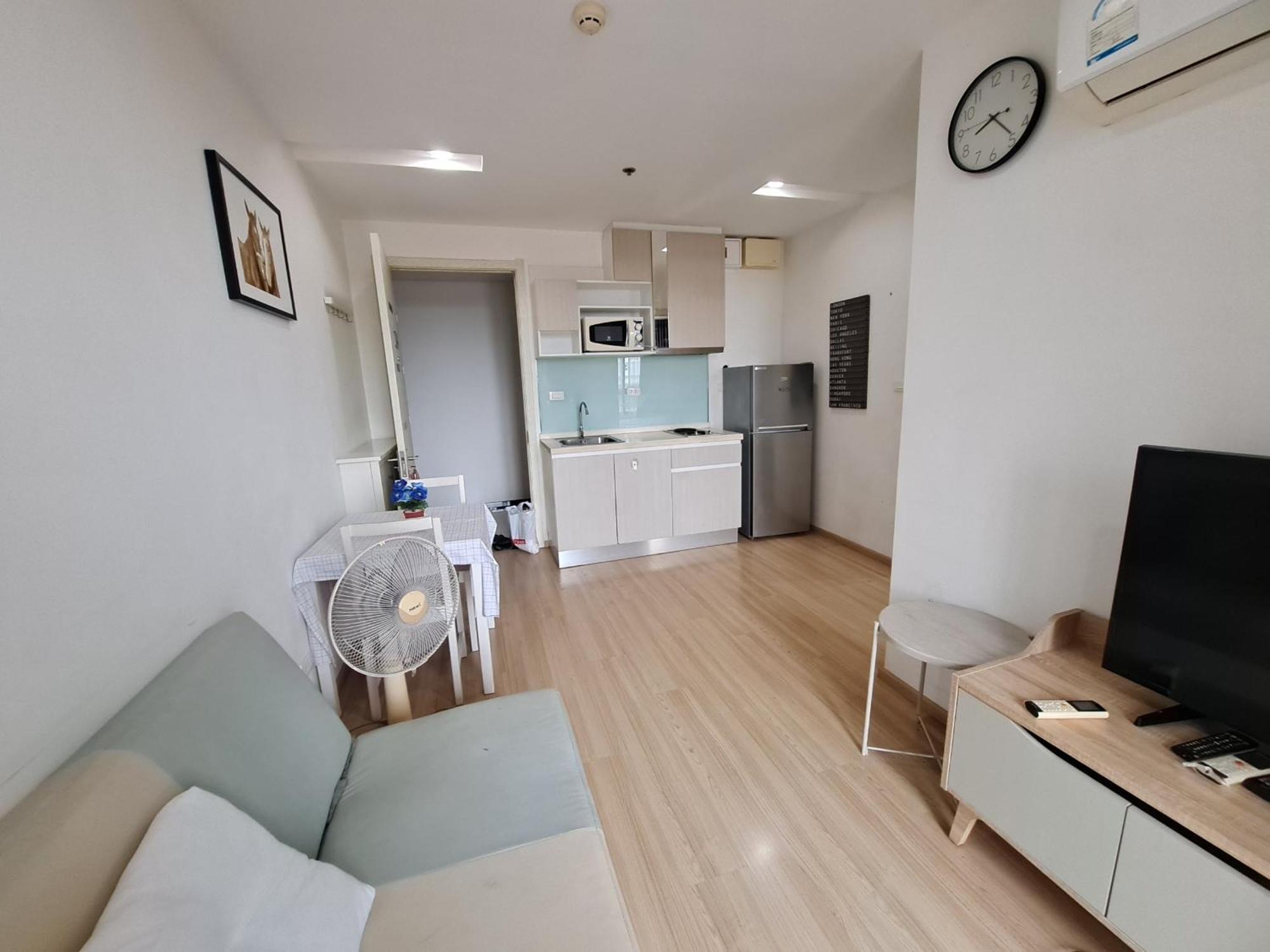 Condo In Bangkok With Swimming Pool Near Malls And Train Buitenkant foto