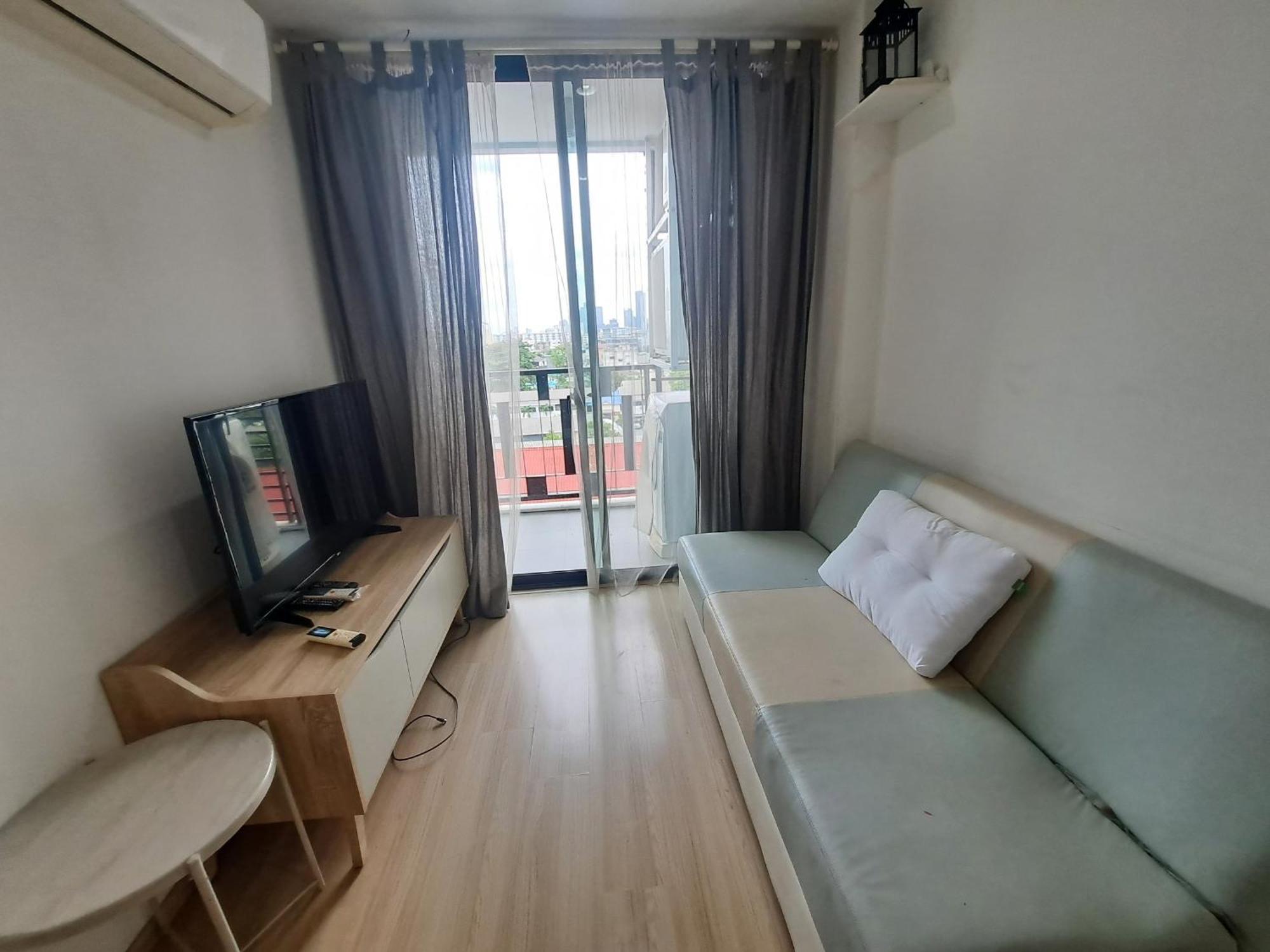 Condo In Bangkok With Swimming Pool Near Malls And Train Buitenkant foto
